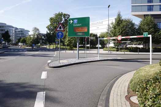 Düsseldorf Flughafen P8-1