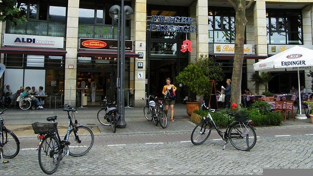 Prager Passage-2