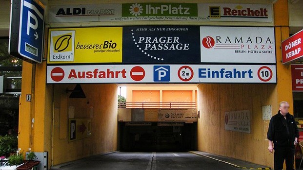 Prager Passage-5