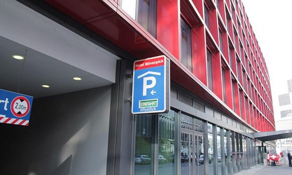 Hotel Mövenpick-1