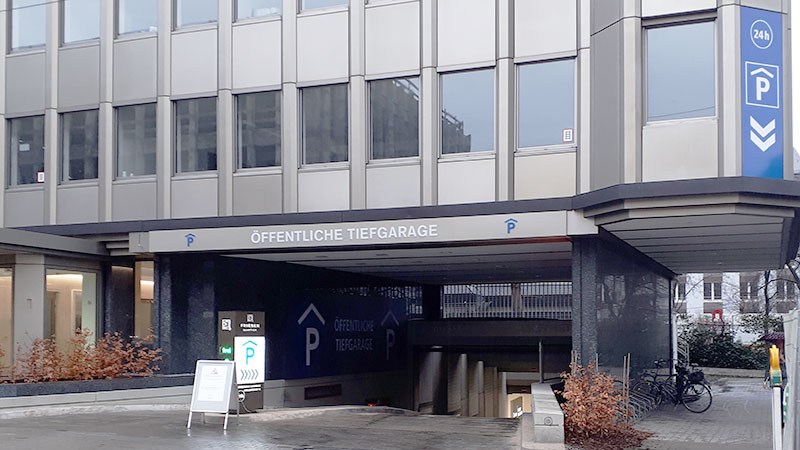 APCOA Tiefgarage Köln Klapperhof Bild Einfahrt 1